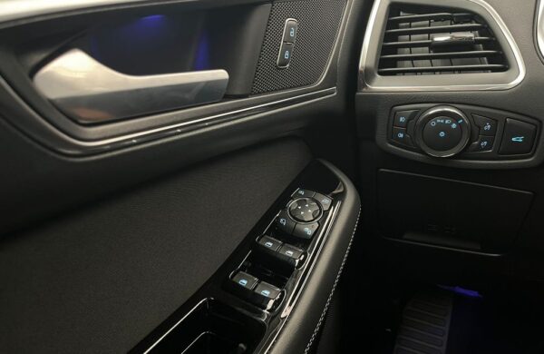 Ford Galaxy 2.5 HEV TITANIUM 7 míst, nabídka 213fe27f-0d98-4d16-8f55-04d6510ca566