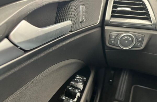 Ford Mondeo 2.0 EB 140 kW Titanium servis, nabídka 6db869be-05fb-4cdd-a270-59646510d1df