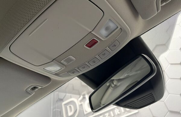 Ford Mondeo 2.0 EB 140 kW Titanium servis, nabídka 6db869be-05fb-4cdd-a270-59646510d1df