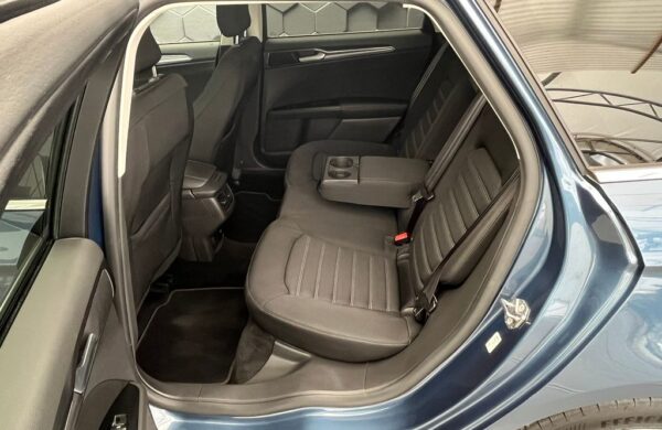 Ford Mondeo 2.0 EB 140 kW Titanium servis, nabídka 6db869be-05fb-4cdd-a270-59646510d1df
