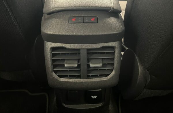 Ford Mondeo 2.0 EB 140 kW Titanium servis, nabídka 6db869be-05fb-4cdd-a270-59646510d1df
