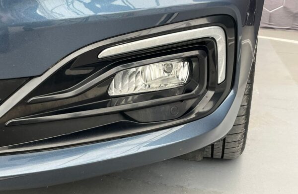 Ford Mondeo 2.0 EB 140 kW Titanium servis, nabídka 6db869be-05fb-4cdd-a270-59646510d1df