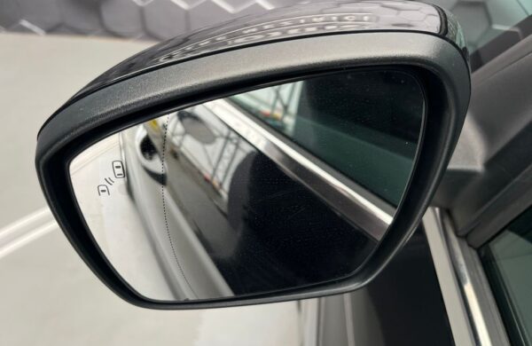 Ford Galaxy 2.0 EB Titanium manuál nez.topení, nabídka 50d8d9ac-540d-4735-b228-750a24e553b2