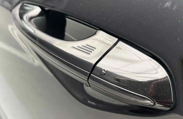 Ford Galaxy 2.0 EB Titanium manuál nez.topení, nabídka 50d8d9ac-540d-4735-b228-750a24e553b2