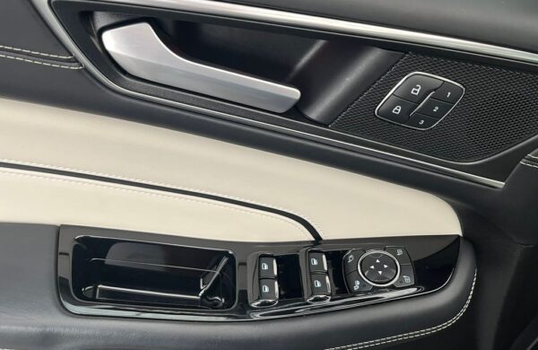 Ford S-Max 2.5 Duratec HEV VIGNALE, nabídka c353f50f-f91a-46ed-8cc1-c415743f751d