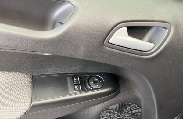 Ford Tourneo Courier Titanium 1.5 TDCi prav.servis, nabídka cd0aa8c6-bfb6-40ca-9dd7-e8058942fa83