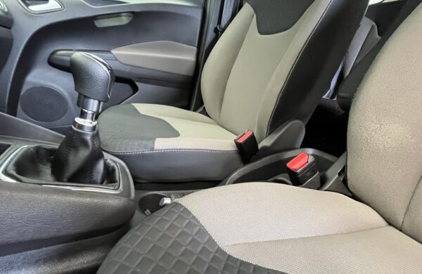Ford Tourneo Courier Titanium 1.5 TDCi prav.servis, nabídka cd0aa8c6-bfb6-40ca-9dd7-e8058942fa83