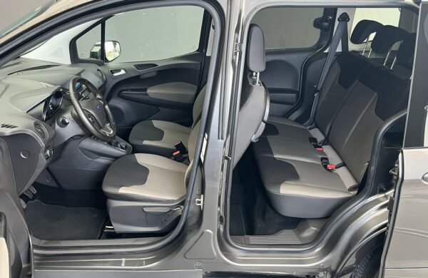 Ford Tourneo Courier Titanium 1.5 TDCi prav.servis, nabídka cd0aa8c6-bfb6-40ca-9dd7-e8058942fa83