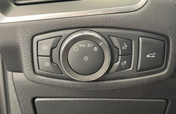 Ford Galaxy 2.5 HEV TITANIUM 7 míst , nabídka d0ea06f1-b49b-4b94-830e-1c7b934a6af0