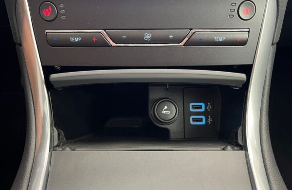 Ford Galaxy 2.5 HEV TITANIUM 7 míst , nabídka d0ea06f1-b49b-4b94-830e-1c7b934a6af0