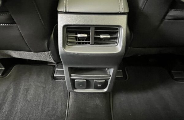 Ford Galaxy 2.5 HEV TITANIUM 7 míst , nabídka d0ea06f1-b49b-4b94-830e-1c7b934a6af0