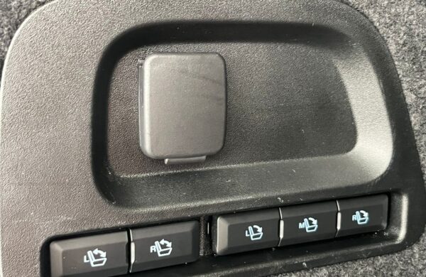Ford Galaxy 2.5 HEV TITANIUM 7 míst , nabídka d0ea06f1-b49b-4b94-830e-1c7b934a6af0