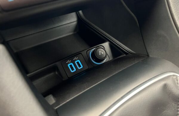 Ford Mondeo 2.0 EcoBlue Titanium, nabídka 7b9fc7b0-e9d3-4429-89ce-5823081f9445