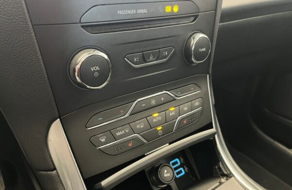 Ford Galaxy 2,0 EB 140kw Titanium AWD (4×4) 7míst, nabídka b9bb5d1e-276c-4ee7-ab1f-7c3b01593778