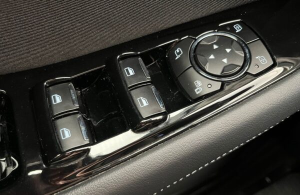 Ford Galaxy 2,5 HEV Titanium 7míst, nabídka 30081ef7-24c5-4987-8d24-f07a8b143e7f