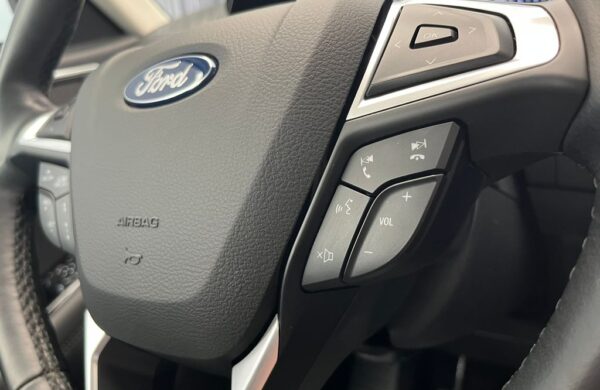 Ford S-Max 2.0 EB Titanium LED manuál, nabídka 57ef9a25-b9ed-4e33-88db-e98197014b0a