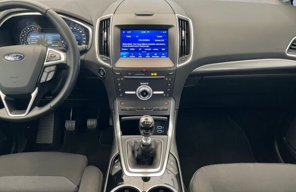 Ford S-Max 2.0 EB Titanium LED manuál, nabídka 57ef9a25-b9ed-4e33-88db-e98197014b0a