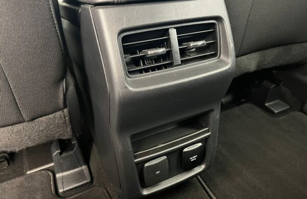Ford S-Max 2.0 EB Titanium LED manuál, nabídka 57ef9a25-b9ed-4e33-88db-e98197014b0a