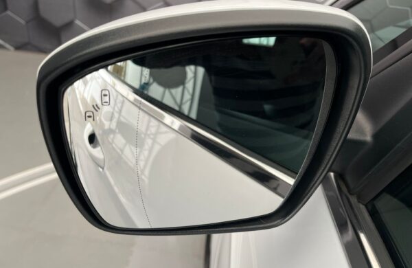 Ford S-Max 2.0 EB Titanium LED manuál, nabídka 57ef9a25-b9ed-4e33-88db-e98197014b0a