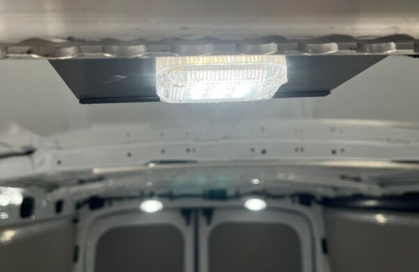 Ford Transit 2.0 350 L3H2 FWD, nabídka c8c332ac-40ba-486d-aef7-ca581042a3b3