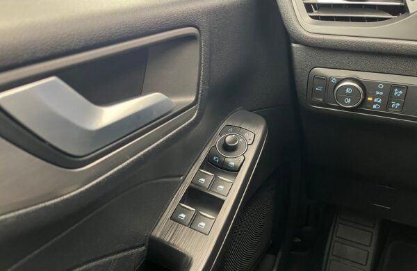 Ford Kuga 2.5 HEV 4×4 TITANIUM, nabídka 8bbaf61a-385e-4bff-865a-6236130ef667