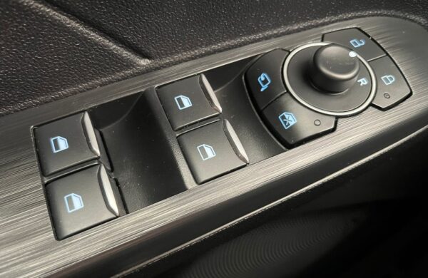 Ford Kuga 2.5 HEV 4×4 TITANIUM, nabídka 8bbaf61a-385e-4bff-865a-6236130ef667