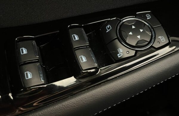 Ford Galaxy 2.5 HEV Titanium 7míst, nabídka e5e0adbf-ac9a-4146-9d21-9e88d01ce13d
