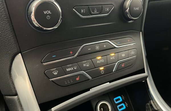 Ford Galaxy 2.5 HEV Titanium 7míst, nabídka e5e0adbf-ac9a-4146-9d21-9e88d01ce13d