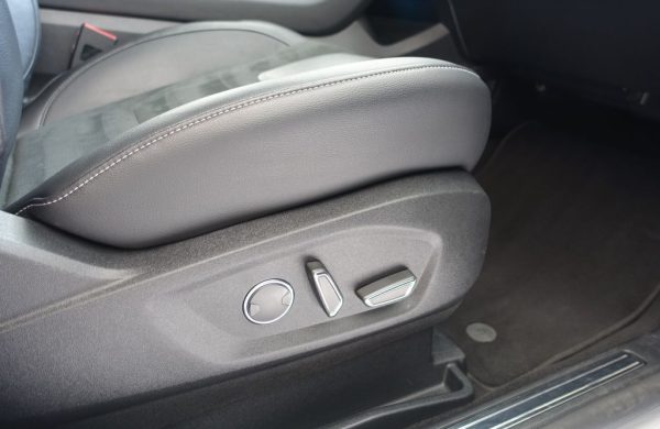 Ford S-Max 2.0 Titanium 140 kW, nabídka 971b60e7-fba1-4471-97a6-be8a0e388333