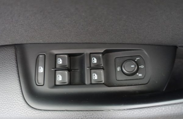 Volkswagen Passat 2.0 TDi 110kW DSG, nabídka 7f536bee-80c2-452d-be55-2f8ba4ebf73a