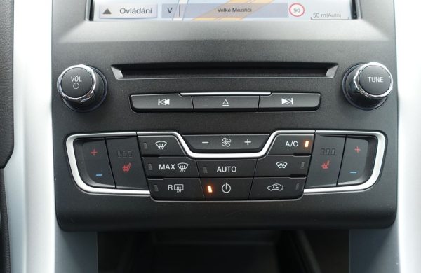 Ford Mondeo 2.0 TDCi Business, nabídka 86c58c56-9755-40dc-896a-6d54a4a47806
