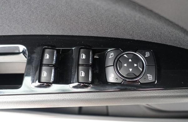 Ford Mondeo 2.0 TDCi Business, nabídka 86c58c56-9755-40dc-896a-6d54a4a47806