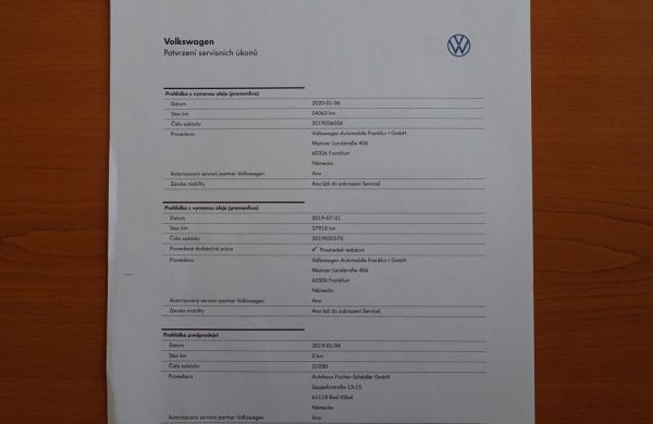 Volkswagen Touran 2.0 TDi Bi-XENONY, 7MÍST, nabídka a102b8b8-a93d-4125-a322-0fe5d02a8c87