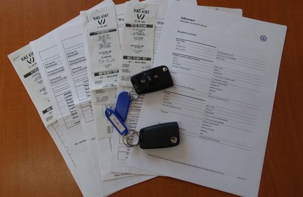 Volkswagen Touran 2.0 TDi LED SVĚTLA, nabídka e8a4ffac-744d-456b-bccc-51c636644624