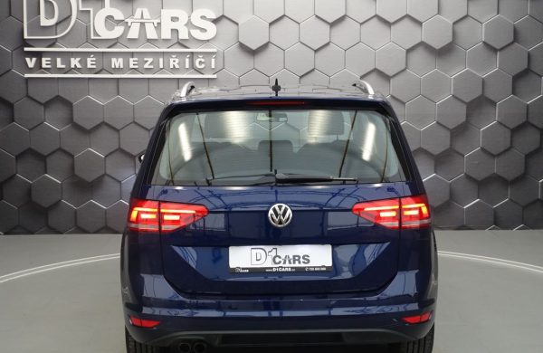 Volkswagen Touran 2.0 TDi Highline NEZ. TOPENÍ, nabídka 6aba3de8-8830-4666-b4de-b92e0a920058