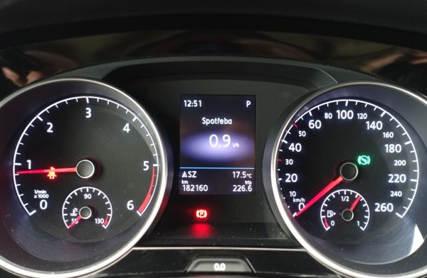 Volkswagen Touran 2.0 TDi Highline DSG, nabídka 0edd8331-0e5f-43d5-bce9-1da92f1fd4d1