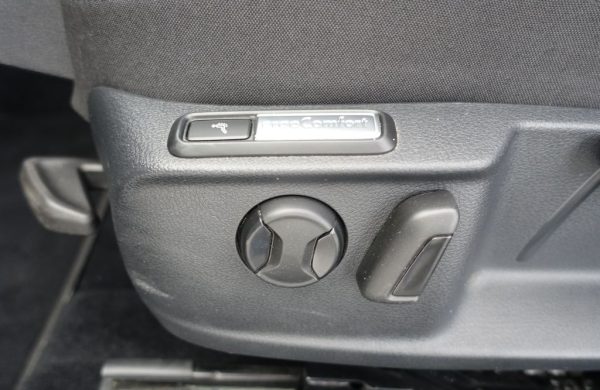 Volkswagen Passat 2.0 TDi Business LED SVĚTLA, nabídka f08df1c5-0448-43dc-b041-c74d1159c016