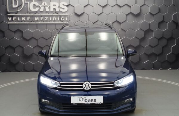 Volkswagen Touran 2.0 TDi DSG LED SVĚTLA, nabídka bb3c7c76-0460-4080-a684-da557b4425dd