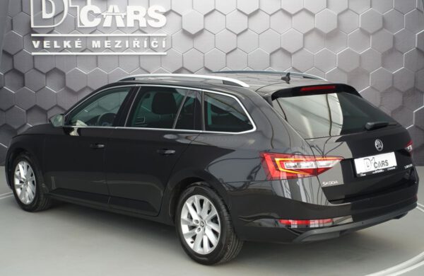 Škoda Superb 2.0 TDi Style NEZ. TOPENÍ, nabídka 593171a8-bcf7-4cf7-a816-304ffdcf6ab6