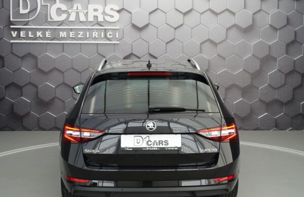 Škoda Superb 2.0 TDi Style NEZ. TOPENÍ, nabídka 593171a8-bcf7-4cf7-a816-304ffdcf6ab6
