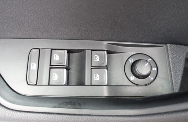 Škoda Superb 2.0 TDi Style NEZ. TOPENÍ, nabídka 593171a8-bcf7-4cf7-a816-304ffdcf6ab6